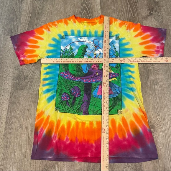 Alice In Wonderland Smoking Tie Dye T-Shirt Adult Fits Size Medium - Picture 3 of 4